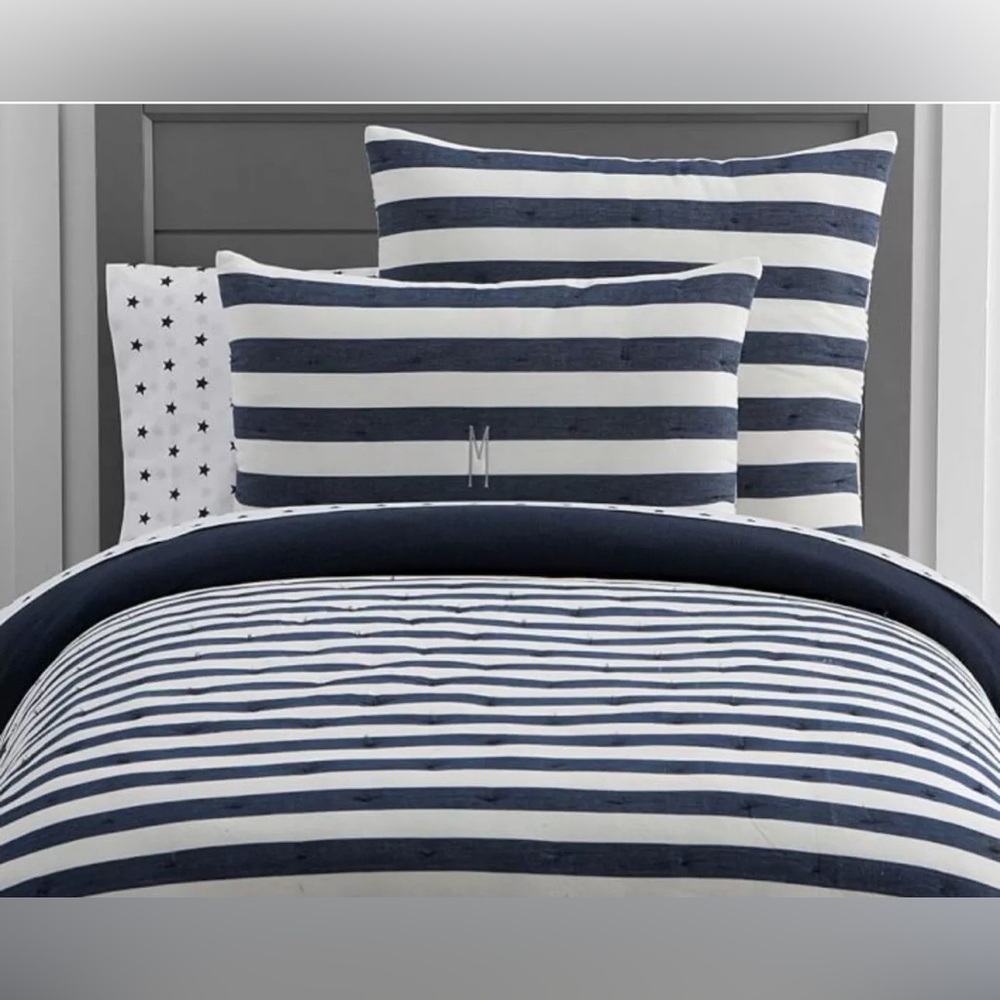 Pottery Barn Kids Twin Vintage Yarn Dye Reversible Quilt & Euro Sham